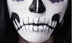 活人變身哥德鬼娃─Zombie Girl特效化妝步驟大揭密 特效、化妝、工作室、哥德、鬼娃