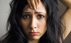 看一眼就知「骨頭」鬆了沒？預防骨質疏鬆大作戰！ ibeauty、黑眼圈、骨質疏鬆、不喝牛奶、不運動