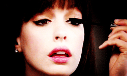 對啦我就手殘啦！女孩畫眼妝時會遇到的6個常見BUG  眼妝、手殘、化妝、BUG、錯誤