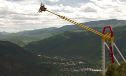 手軟腳軟褲襠濕　高空鞦韆挑戰腎上腺極限 高空、漏尿、鞦韆、嚇死人、極限