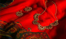 [新聞稿] <Eponine> 秋冬新品: 戀戀寶萊塢  寶萊塢、Eponine、設計、異國、民俗風