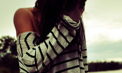 為什麼那個來心情會不好？7個生理期問題與改善方法 生理期、經痛、心情、醫學、科學