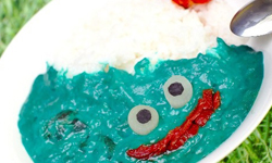 有勇者想要嘗試嗎？日本推出史萊姆藍咖哩！ 藍咖哩、史萊姆、挑戰、勇者、日本、八位元、電玩、美食、網友、開箱文