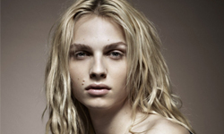 最勇敢的破蛹而出 超模Andreja Pejic的變性過程大公開 變性超模、Andreja Pejic、紀錄片、攝影、雌雄莫辨、時尚圈、募款、集資