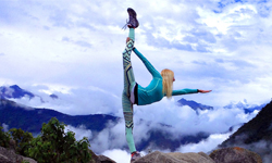 全世界都是我的瑜伽教室！10個意想不到的戶外瑜珈景點 瑜珈、yoga、山、海、馬