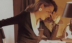 別讓久坐成為肥胖的元凶！OL必學的3個塑身小動作 OL、辦公室、身材、下盤、坐大