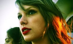 自己的新歌自己誇！泰勒絲聊《1989》專輯5大期待點 音樂、歌曲、流行、鄉村、天后