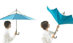 傘開花更好用？日本發明「相反雨傘」功能超實用 Hiroshi Kajimoto、傘、UnBRELLA、雨季