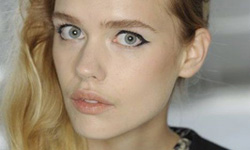 總是畫過粗的眼線？盤點讓妳看起來老5歲的動作 VOGUE、保濕、螢光、補妝