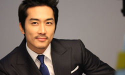 妞快報：這個爸爸有夠帥！宋承憲微博貼帥爸照 粉絲表示已變心 宋承憲、微博、大陸、爸爸、妞快報