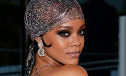 妞快報：誰是下一個龐德女郎？蕾哈娜準備好了！ 妞快報、007、龐德女郎、蕾哈娜