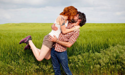 網友表示想偷學起來！放閃無極限的騰空之吻 Kendrick Brinson、David Walter Banks、攝影、浪漫、堪薩斯州