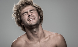 比皮卡丘更猛的電力！半裸電擊攝影計畫人們反應大不同 Patrick Hall、 The Stun Gun Photoshoot、電擊槍、30萬伏特、攝影