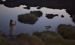 妞快報：林依晨婚紗照唯美曝光！墾丁沙洲呈現簡約風 妞快報、林依晨、訂婚、林于超、婚紗、墾丁、沙洲、婚戒