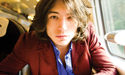 妞快報：壁花美少年要當超級英雄囉！伊薩米勒確定出演閃電俠 伊薩米勒、閃電俠、妞快報