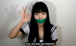 綁架用膠帶封口就真的說不出話？南韓正妹爆笑破解示範 綁架、膠帶、說話、南韓、正妹