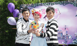 [新聞稿] 黃雅莉愛”逮丸”文創   一天敗家近萬元台幣 黃雅莉、烘培、廚藝、LOLLIPOP@F