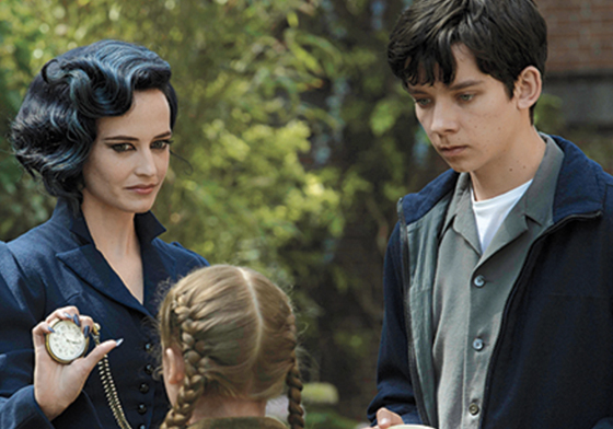 靈感來自黑白詭譎老照片！提姆波頓新片《怪奇孤兒院》劇照釋出 怪奇孤兒院、提姆波段、劇照、電影、伊娃葛林