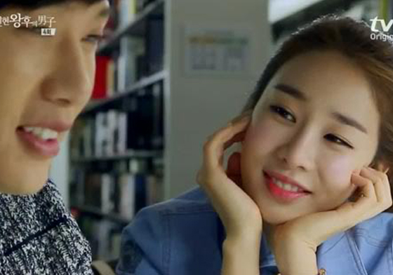 當然要先從他的死黨開始混熟！女孩暗戀時期必做的6件事 暗戀、喜歡、戀愛、瘋狂、暈船、冷靜、死黨、打扮、細節