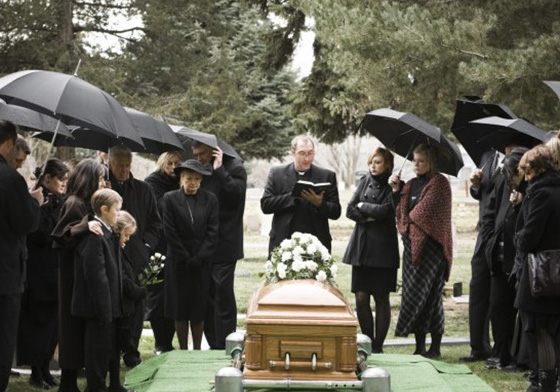 橫死年輕人睜眼看自己的喪禮？這不是鬼故事是真的在流行的奇特喪禮 死人、哭泣、屍體、大體、告別式、葬儀社、波多黎各、棺材、生動、特殊、Marin Funeral Home、喪禮