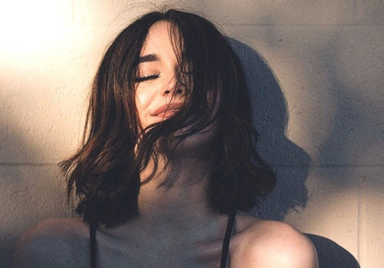 火辣身材未必吸引他們？30歲和20歲男人第一眼看的女人部位是… 身材、第一印象、男人、眼光、女人