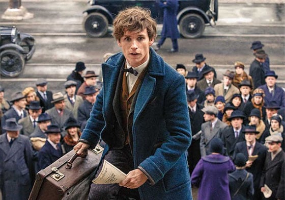 魔法師的行李箱裡究竟裝了什麼？《怪獸與牠們的產地》全新預告帶來6個魔法世界的秘密 艾迪瑞德曼、紐特斯卡曼、哈利波特、J.K.羅琳、怪獸