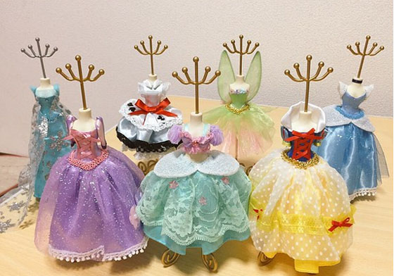 女孩們的荷包可要看緊了！迪士尼公主系列飾品架夢幻大合輯 迪士尼、公主、飾品架、飾品、夢幻