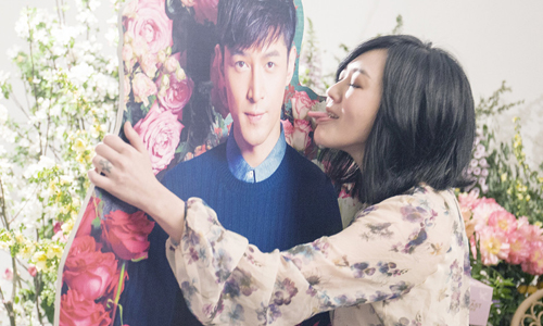 妞快報：胡歌魅力大！小S凍未條抱抱、伸舌沒在怕 妞快報、胡歌、魅力、小S、擁抱