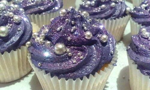 彷彿用魔法變出來的馬卡龍？看起來超夢幻的宇宙甜點都在這！ 夢幻、宇宙系列、甜點、馬卡龍、蛋糕、馬芬、杯子蛋糕