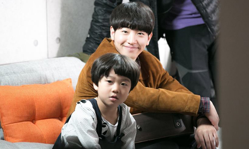 這款單身父子也太惹人疼愛！《戲子》超暖父子檔引起話題 戲子、李泰宣、 조연호、父子、單身爸爸