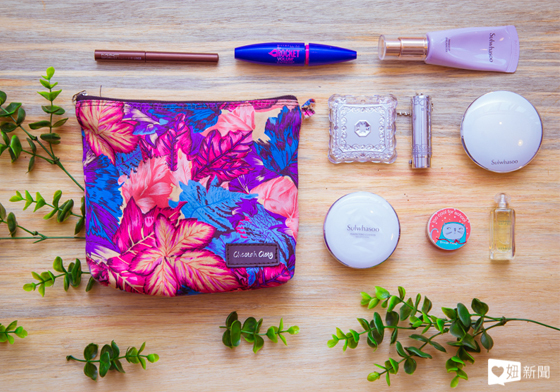 妞編輯辦公室美妝臨檢！化妝包裡的囤貨好物大公開 妞編輯、化妝包、突擊、OL、職場