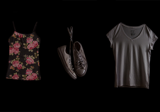 穿那麼露當然被盯上？性侵受害者衣物戳破施暴者藉口 Katherine Cambareri攝影輯Well、 What Were You Wearing？性侵美國穿著衣服施暴者加害者受害者