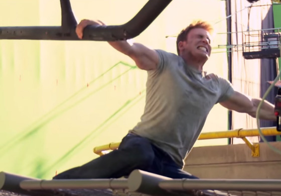 美國隊長真的抓直升機？《美國隊長3》拿掉特效長這樣！ 《美國隊長3：英雄內戰》、精彩、幕後花絮、幕後、特效