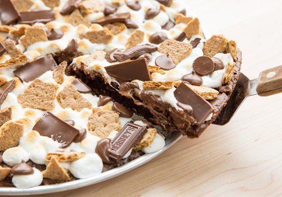 巧克力、棉花糖和餅乾間的愛恨糾葛！紅透半片天的S'more創意混搭甜點 巧克力、棉花糖、餅乾、S'more、布朗尼