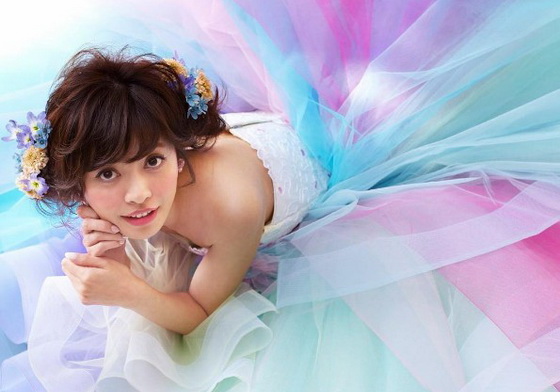 誰說婚紗一定要白色的！超夢幻「彩虹」禮服讓你躍升精靈系新娘 夢幻、婚紗、婚禮、結婚、禮服
