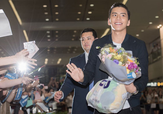 妞快報：王大陸晉升歐巴赴韓謝粉絲 500位韓國妹子接機搶當大陸妹 妞快報、王大陸、歐巴、韓國、我的少女時代