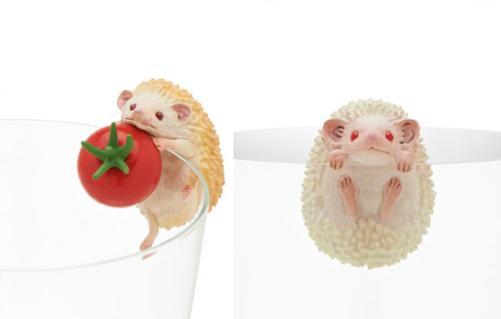 咦？原來這不是榴槤啊！就是要刺在你杯子上的刺蝟杯緣子 putitto、巴哥、杯緣子、ハリネズミ、扭蛋