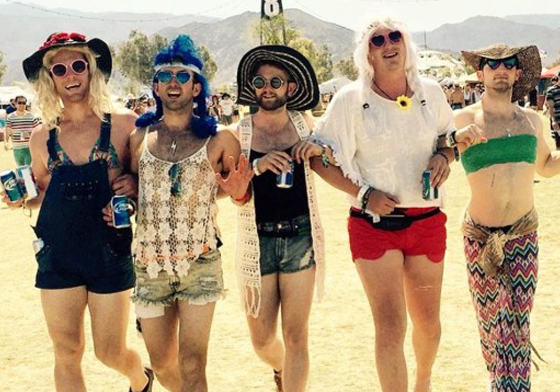 有些動作男生真的不適合做啊～男生模仿女生的超有事的自拍照 惡搞、模仿、拍照、自拍、做作