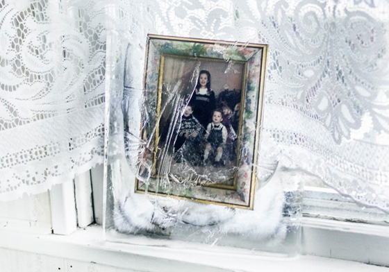 把妳的愛冰凍起來能不能留住時間？保存親情溫度的另類攝影 Ryan James Caruthers、冰凍、攝影、親情、藝術、Oh here you are、 where did you disappear to?、祖父母、冰塊、藝術