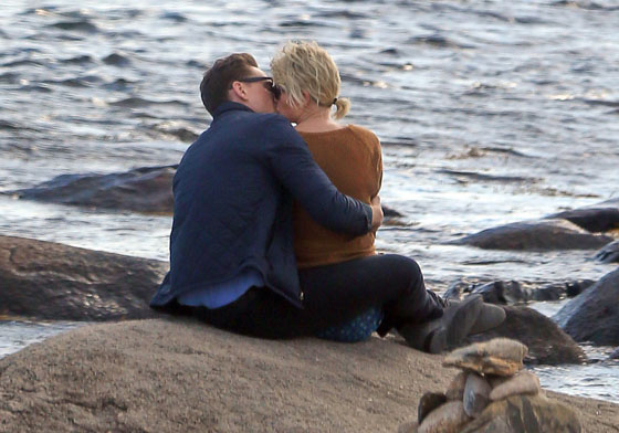 妞快報：快把我們抖森還來！泰勒絲分手兩週後火速搭上湯姆希德斯頓    泰勒絲、Taylor Swift、湯姆希德斯頓、Tom Hiddleston、凱文哈里斯、Calvin Harris、分手、移情別戀、背叛、抖森