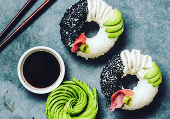 有沒有吃過壽司甜甜圈？顛覆你對壽司印象的進化新吃法 新吃法、壽司甜甜圈、壽司派、壽司墨西哥捲、sushi