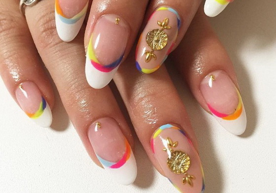 只畫一條線好不划算？那就畫2條吧！驅趕無聊的「雙法式指彩」 指甲彩繪、指彩、美甲、指甲油、法式