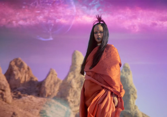 蕾哈娜可以和Sia組團出道嗎？《星際爭霸戰：浩瀚無垠》的主題曲讓大家久等了～ 蕾哈娜、Rihanna、Sia、星際爭霸戰、星際爭霸戰：浩瀚無垠、主題曲、Sledgehammer