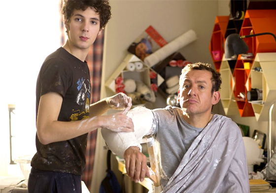 只有中二才制得住屁孩！電影《家有洛洛》5大推薦理由 家有洛洛、Lolo、茱莉蝶兒、文森拉寇斯特、丹尼伯恩、女子漢的顛倒性世界、愛在三部曲、喜劇、屁孩、中二、法語片、媽寶、黑色幽默、電影、新片