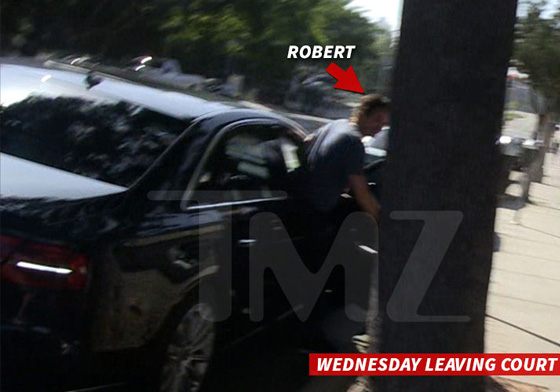 妞快報：放著百萬片酬不管去接幾百塊的工作？法庭外驚見鋼鐵人身影 小勞勃道尼、陪審員、陪審團、大法官、鋼鐵人