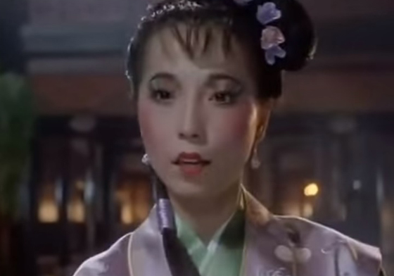 你的妝會比她還要濃嗎？國外網友的100層唇彩極限挑戰 濃妝、唇彩、化妝、挑戰、100層彩妝