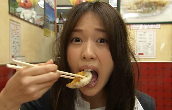 有人跟我一樣只想吃蛋包漢堡肉嗎？7部明明不是料理題材卻讓人很餓的日劇 有喜歡的人、蛋包漢堡肉、寬鬆世代、鳥民、朝五晚九