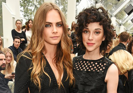 新一代超會穿情侶誕生！卡拉迪樂芬妮與女友St. Vincent的時尚情侶裝大盤點 卡拉迪樂芬妮、Cara Delevingne、St. Vincent、安妮克拉克、情侶