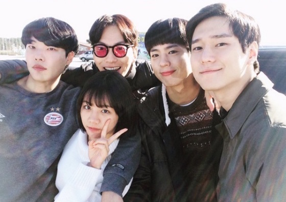 雙門洞五人幫都在做什麼呢？「請回答2016」他們的第一部戲 請回答1988、雙門洞五人幫、柳俊烈、惠利、朴寶劍