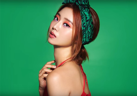 撞色眼影助妳榮登派對女王！Wonder Girls新mv惠林仿妝步驟 Wonder Girls、惠林、眼妝、仿妝、Why So Lonely、 jungsaemmool、教學、眼影、粉嫩、彩色睫毛膏、派對